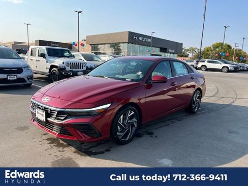 New 2025 Hyundai Elantra SEL image 1