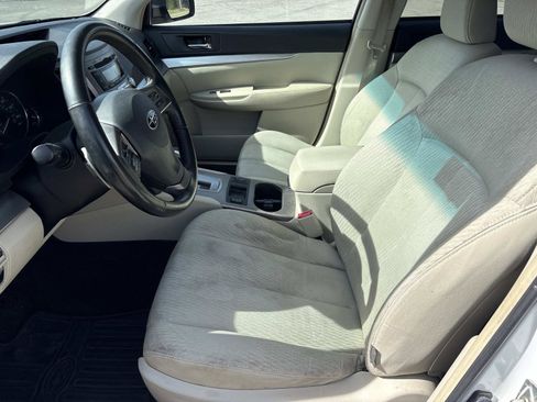 Used 2012 Subaru Outback 2.5i Premium w/ All-Weather Pkg image 15