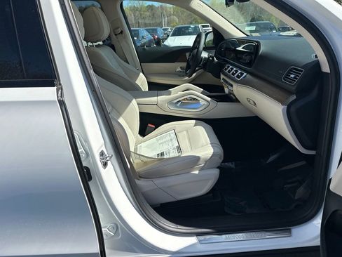 New 2026 Mercedes-Benz GLS 450 4MATIC image 14