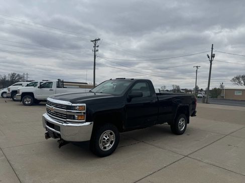 Used 2015 Chevrolet Silverado 2500 W/T w/ WT Fleet Convenience Package image 3