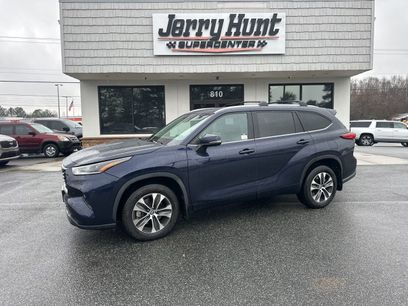 Used 2021 Toyota Highlander XLE