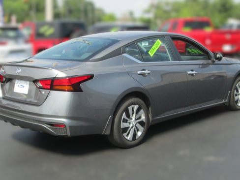 Used 2021 Nissan Altima 2.5 S image 6