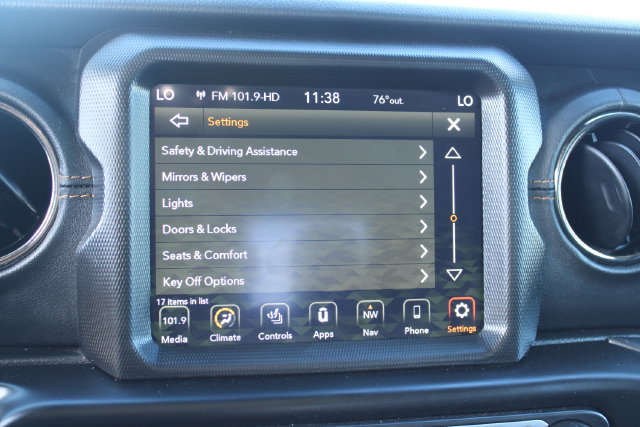 Used 2022 Jeep Gladiator Overland AWD/4WD image 33