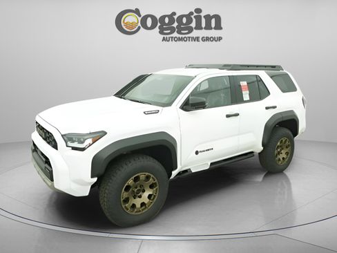New 2026 Toyota 4Runner Trailhunter AWD/4WD image 2