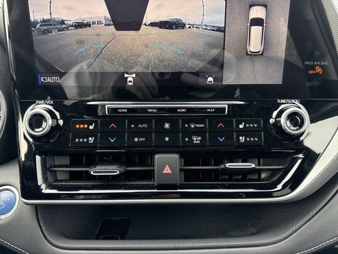 Certified 2021 Toyota Highlander Platinum image 36