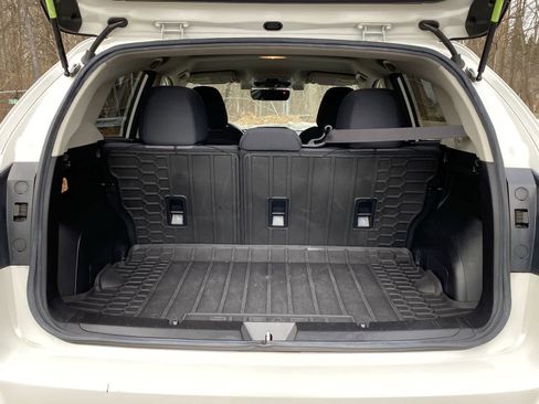 Used 2019 Subaru Crosstrek 2.0i Premium w/ Eyesight System image 10