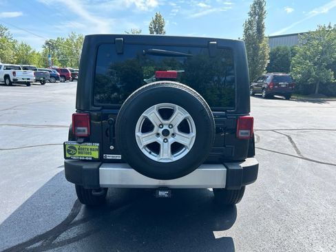 Used 2014 Jeep Wrangler Unlimited Sahara w/ Max Tow Package AWD/4WD image 6