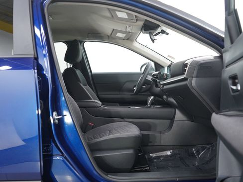 Used 2025 Nissan Kicks SV image 10