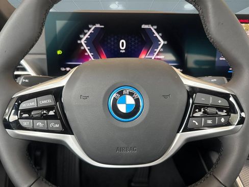Used 2026 BMW i4 xDrive40i w/ Premium Package AWD/4WD image 17