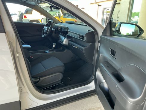New 2026 Hyundai Kona SE AWD/4WD image 9