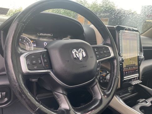 Used 2019 RAM 1500 Laramie AWD/4WD image 23