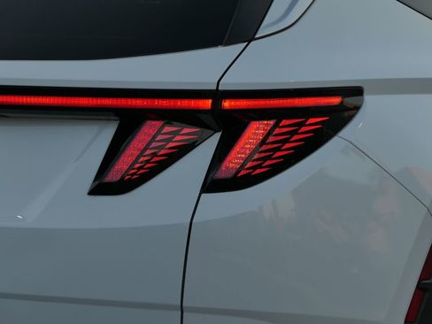 Certified 2023 Hyundai Tucson SEL w/ Convenience Package image 3