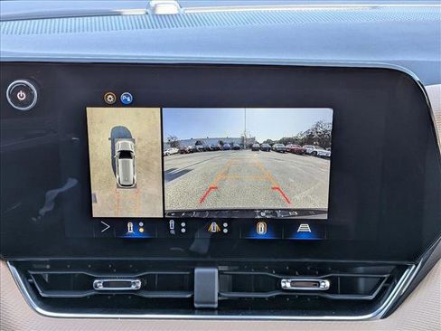 New 2026 Chevrolet Equinox ACTIV w/ Safety and Technology Package image 12