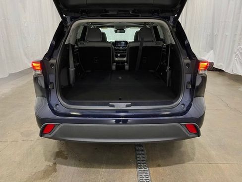 Certified 2020 Toyota Highlander XLE image 14