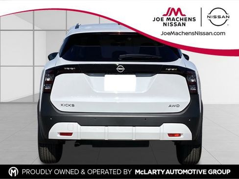 New 2026 Nissan Kicks SV w/ SV Premium Package AWD/4WD image 4