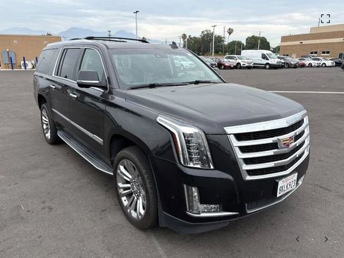 Used 2019 Cadillac Escalade ESV Premium Luxury w/ LPO, Escalade Noir Package AWD/4WD image 3