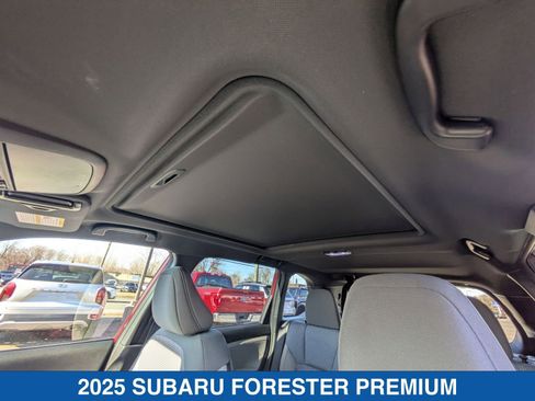 Certified 2025 Subaru Forester Premium image 28