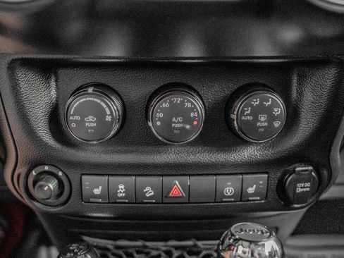 Used 2014 Jeep Wrangler Sahara w/ Connectivity Group AWD/4WD image 28