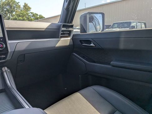 Used 2024 Lexus GX 550 w/ Cold Area Package AWD/4WD image 14