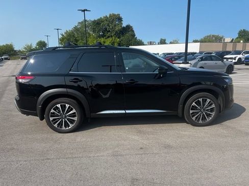 Used 2026 Nissan Pathfinder Platinum w/ Lighting Package AWD/4WD image 7