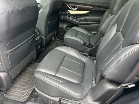 Used 2022 Subaru Ascent Touring AWD/4WD image 11