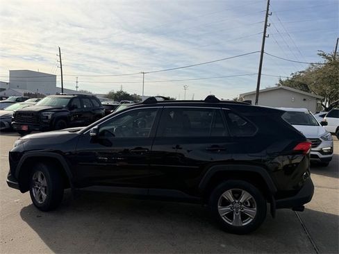 Used 2025 Toyota RAV4 XLE w/ Convenience Package image 8