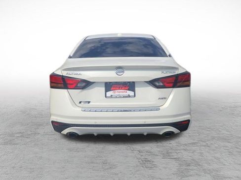 Used 2022 Nissan Altima 2.5 Platinum AWD/4WD image 7