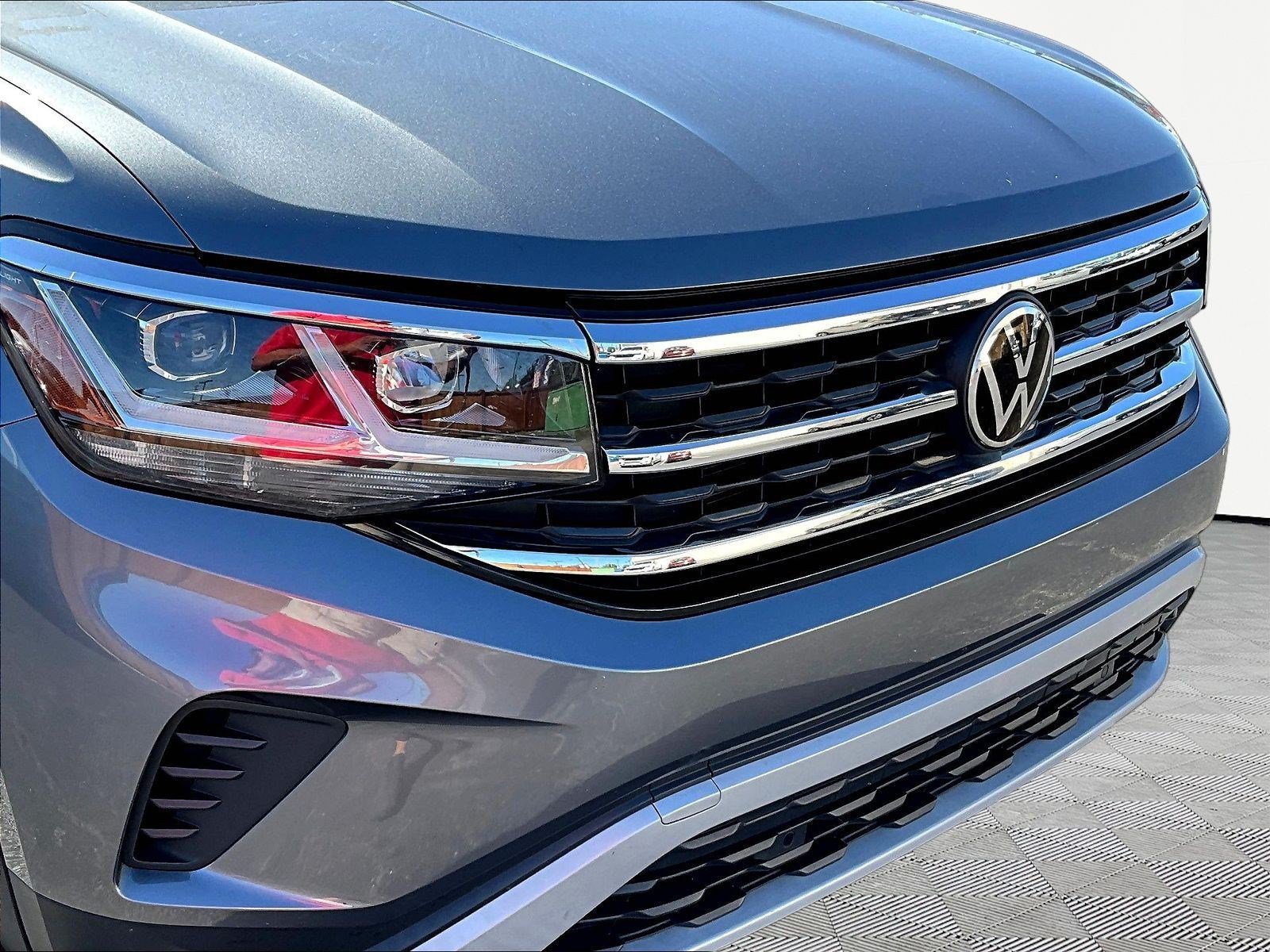 Used 2023 Volkswagen Atlas SEL AWD/4WD image 34