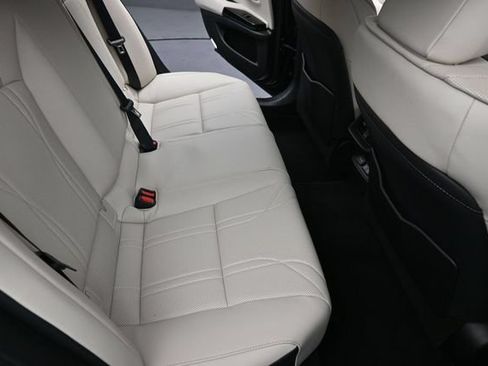 Used 2025 Lexus ES 350 Ultra Luxury FWD image 19