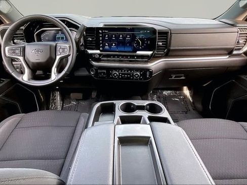 Used 2024 Chevrolet Silverado 1500 RST w/ Z71 Off-Road Package AWD/4WD image 7