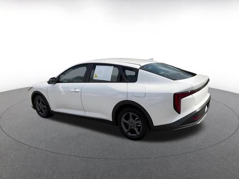 Used 2026 Kia K4 FWD image 10