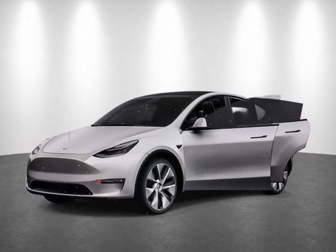 Used 2022 Tesla Model Y Long Range AWD/4WD image 22