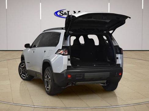 New 2026 Jeep Cherokee Limited AWD/4WD image 9