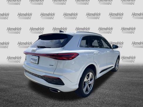 Used 2025 Audi Q5 Premium w/ Premium Plus AWD/4WD image 11