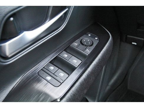 New 2026 Nissan Kicks SV w/ Illumination Package image 15