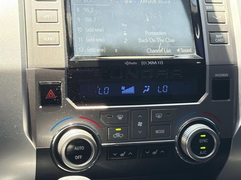 Used 2017 Toyota Tundra Limited w/ Limited Premium Package RWD image 15