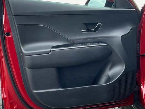 Certified 2025 Hyundai Kona SEL AWD/4WD image 20