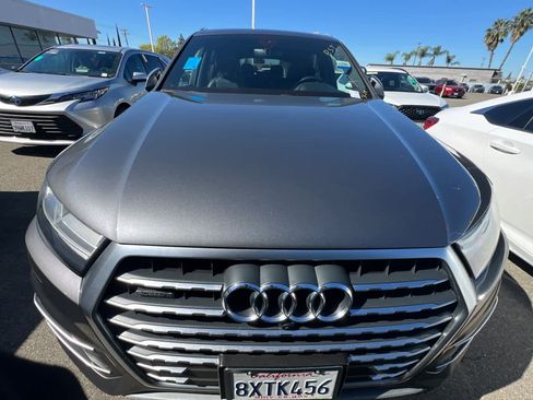 Used 2018 Audi Q7 3.0T Premium Plus w/ Premium Plus Package image 2