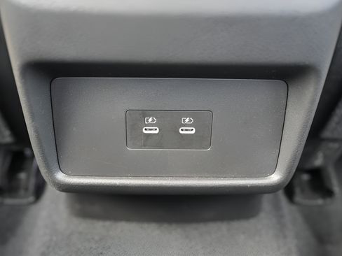 Used 2024 Nissan Rogue SV AWD/4WD image 18