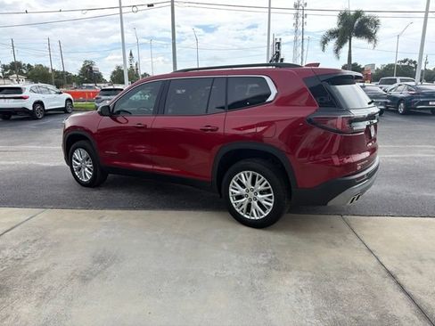 Used 2024 GMC Acadia Elevation FWD image 6