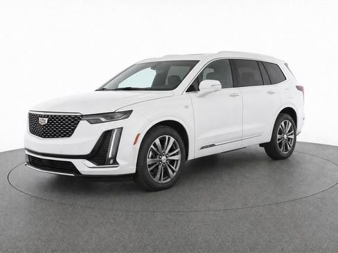 Used 2021 Cadillac XT6 Premium Luxury FWD image 16