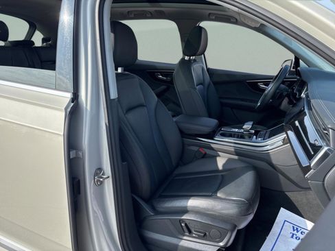 Used 2024 Audi Q7 3.0T Premium Plus image 37