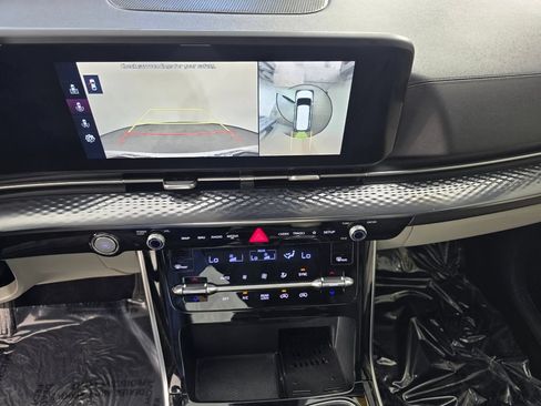 Used 2022 Kia Carnival SX Prestige FWD image 23