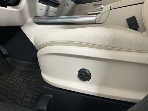 Used 2024 Mercedes-Benz GLA 250 4MATIC image 23