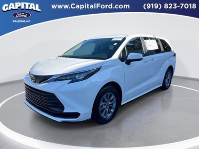 Used 2024 Toyota Sienna LE