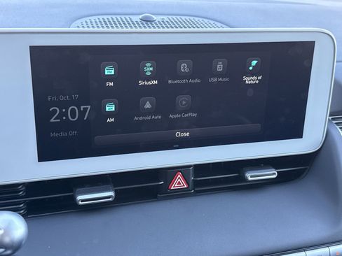 New 2024 Hyundai Ioniq 5 SE image 17