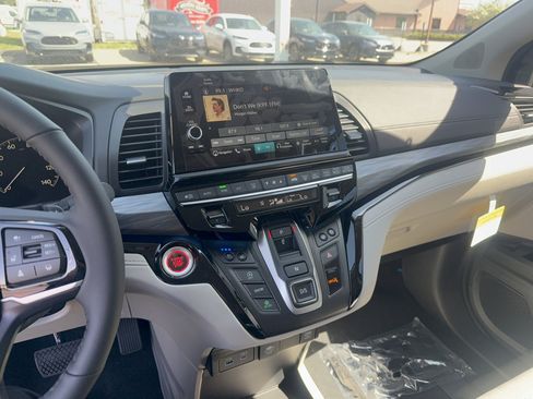 New 2026 Honda Odyssey Elite image 14
