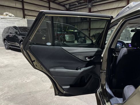 Used 2022 Subaru Outback Premium image 15
