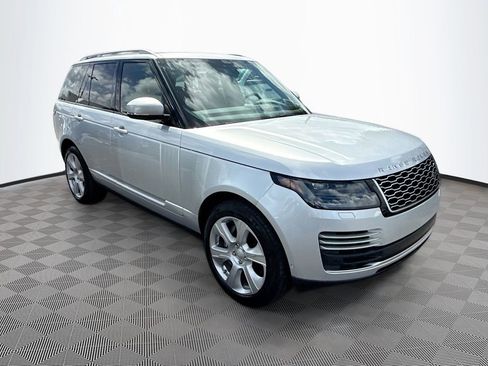 Used 2019 Land Rover Range Rover Supercharged image 4