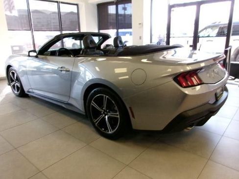 Certified 2025 Ford Mustang Premium RWD image 5